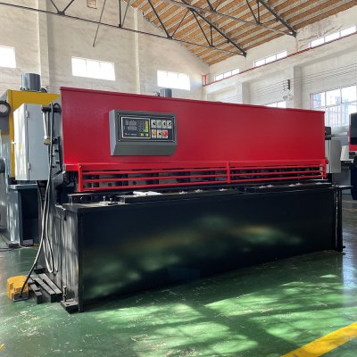 Shearing machine production workshop